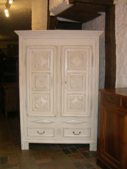 Armoire ancienne rustique peinte