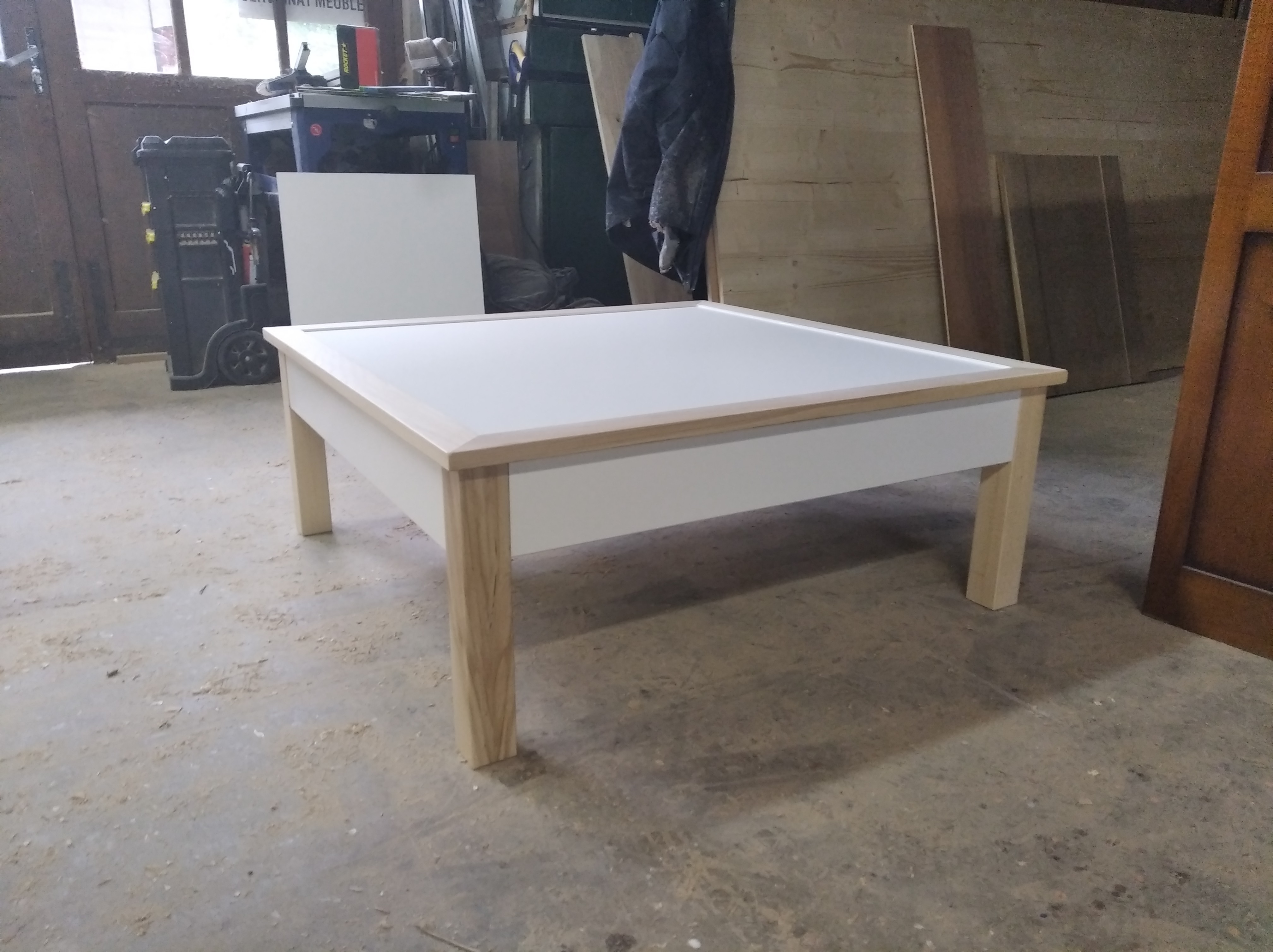 Table basse réalisée sur mesure