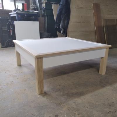Table basse réalisée sur mesure